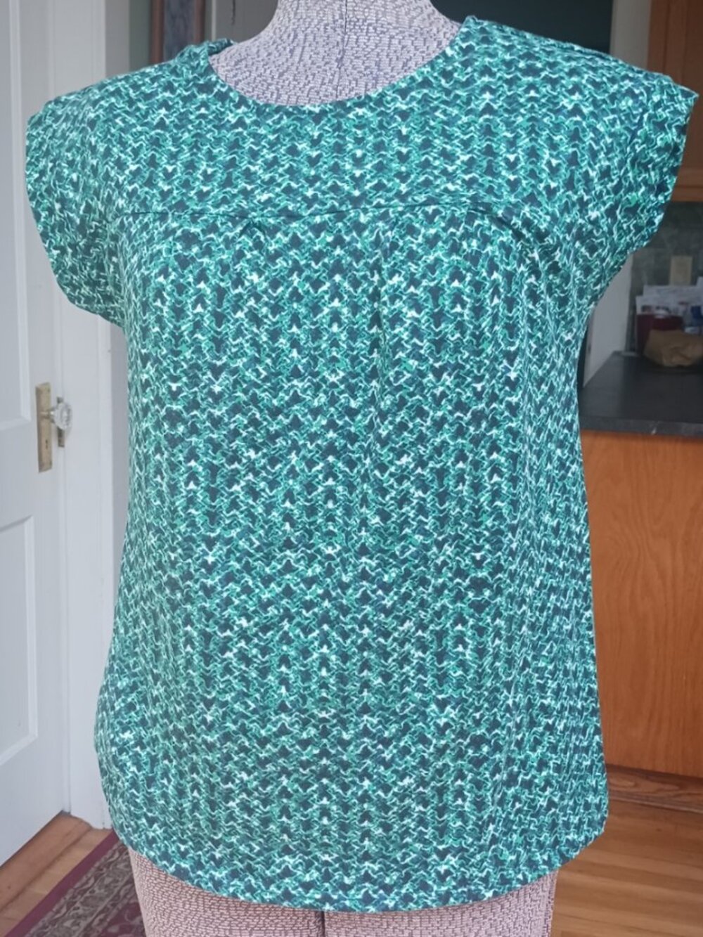 Cocomo Green and Dark Blue printed Short-sleeve Top